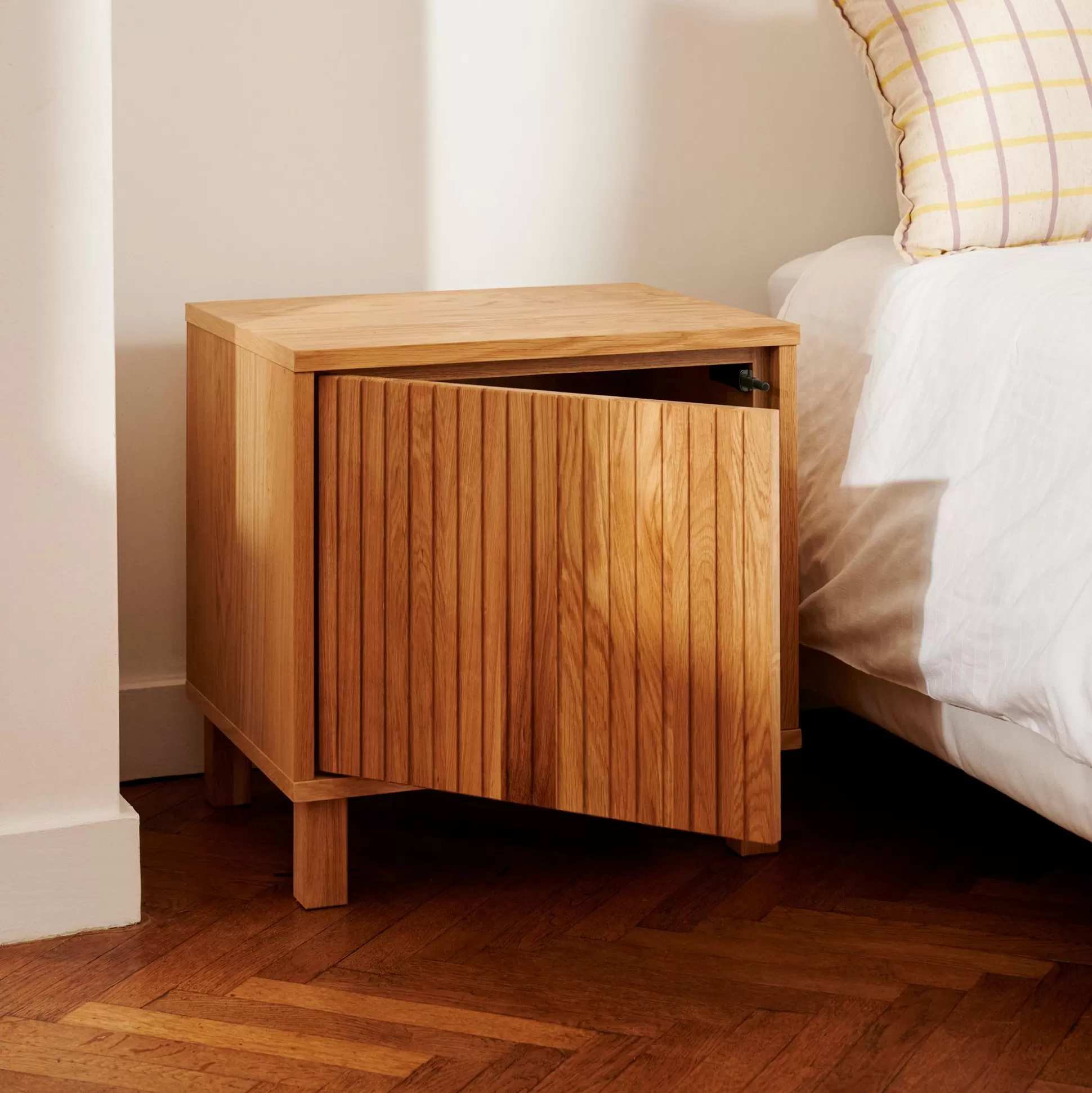 fraser_mesilla_de_noche_natural_4-1.webp Mesillas De Noche<CASA Fraser Mesilla De Noche Natural